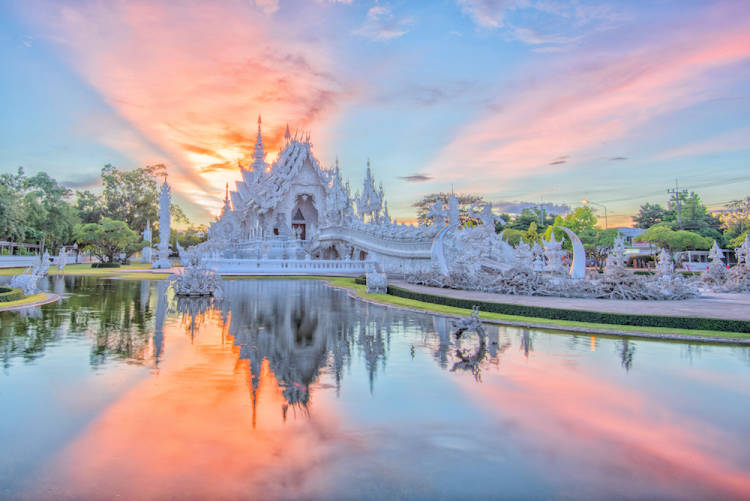 Thailandia fantasmagorica, tra templi immensi e spiagge da sogno